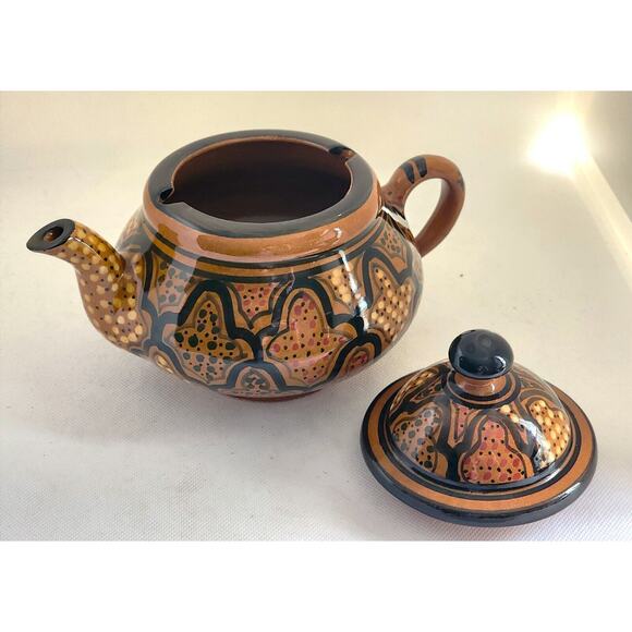 Teapot-Tunisian-Le Souk-Hand Painted-Mosaic Design-Holds 3 Cups - Picture 7 of 11
